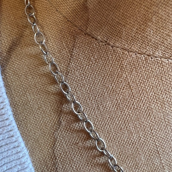 EUC 20” “ruler” silver tone necklace - Picture 5 of 5